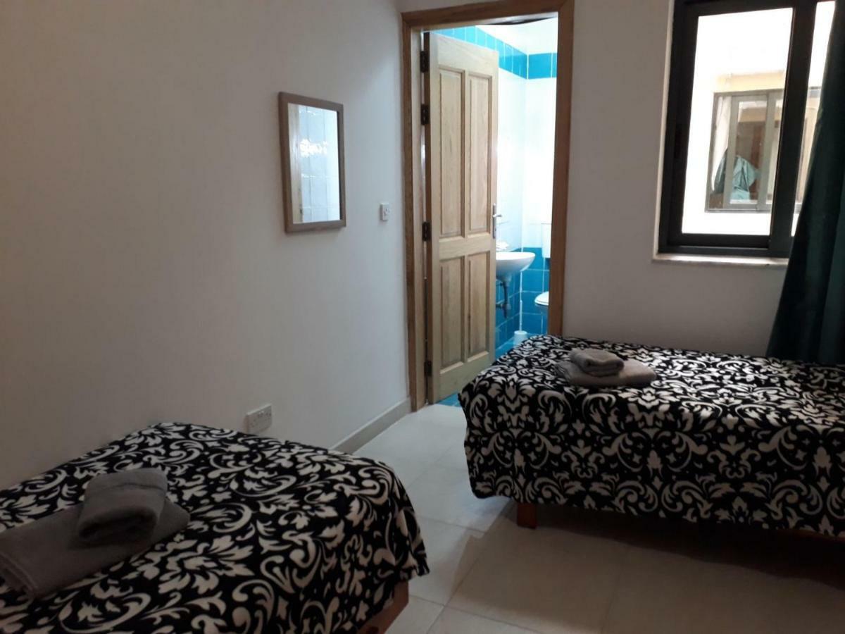 Criholiday Apartment Ghadira Bay Mellieha Bagian luar foto